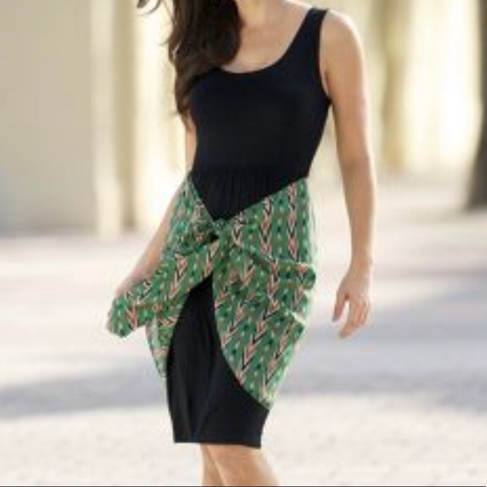 NEW Monroe & Main Versi Dress